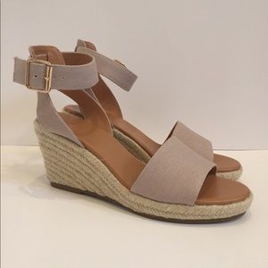 •J CREW ESPADRILLE WEDGES•